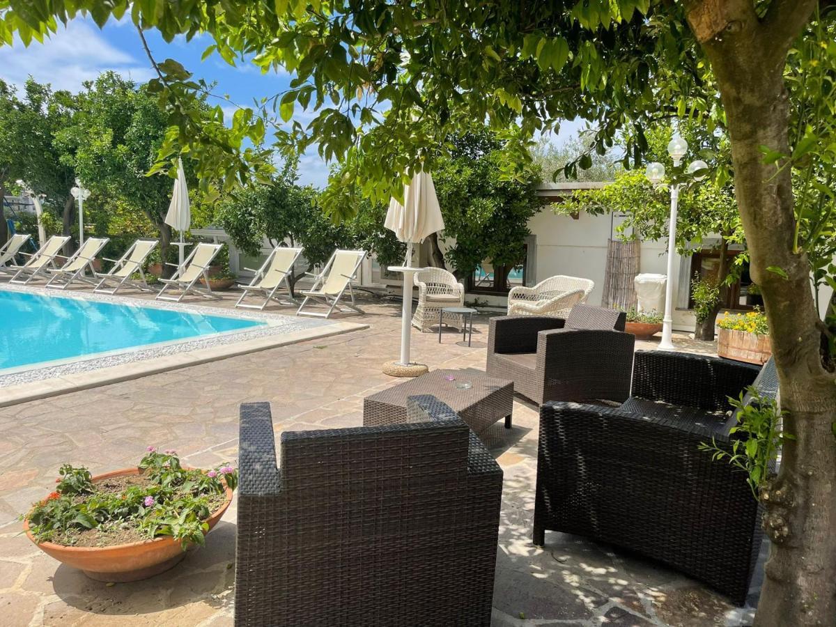 Casa Sorrento, Immerso Nel Verde A Pochi Passi Dal Centro Exteriér fotografie