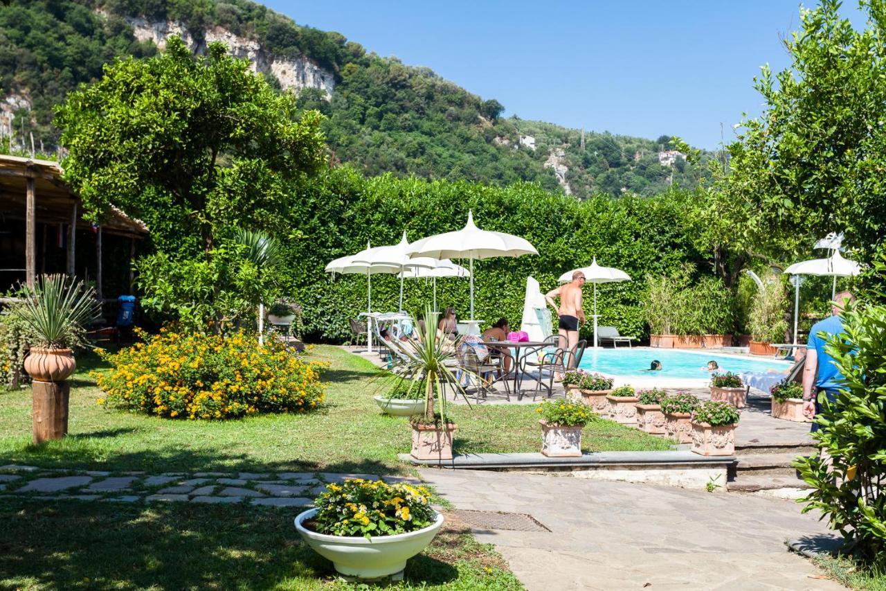 Casa Sorrento, Immerso Nel Verde A Pochi Passi Dal Centro Exteriér fotografie